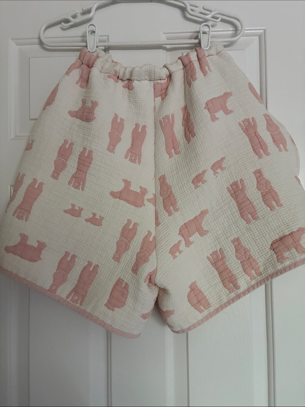 Upcycle muslin swaddle quilted short with polar bears - Picture 3 of 10